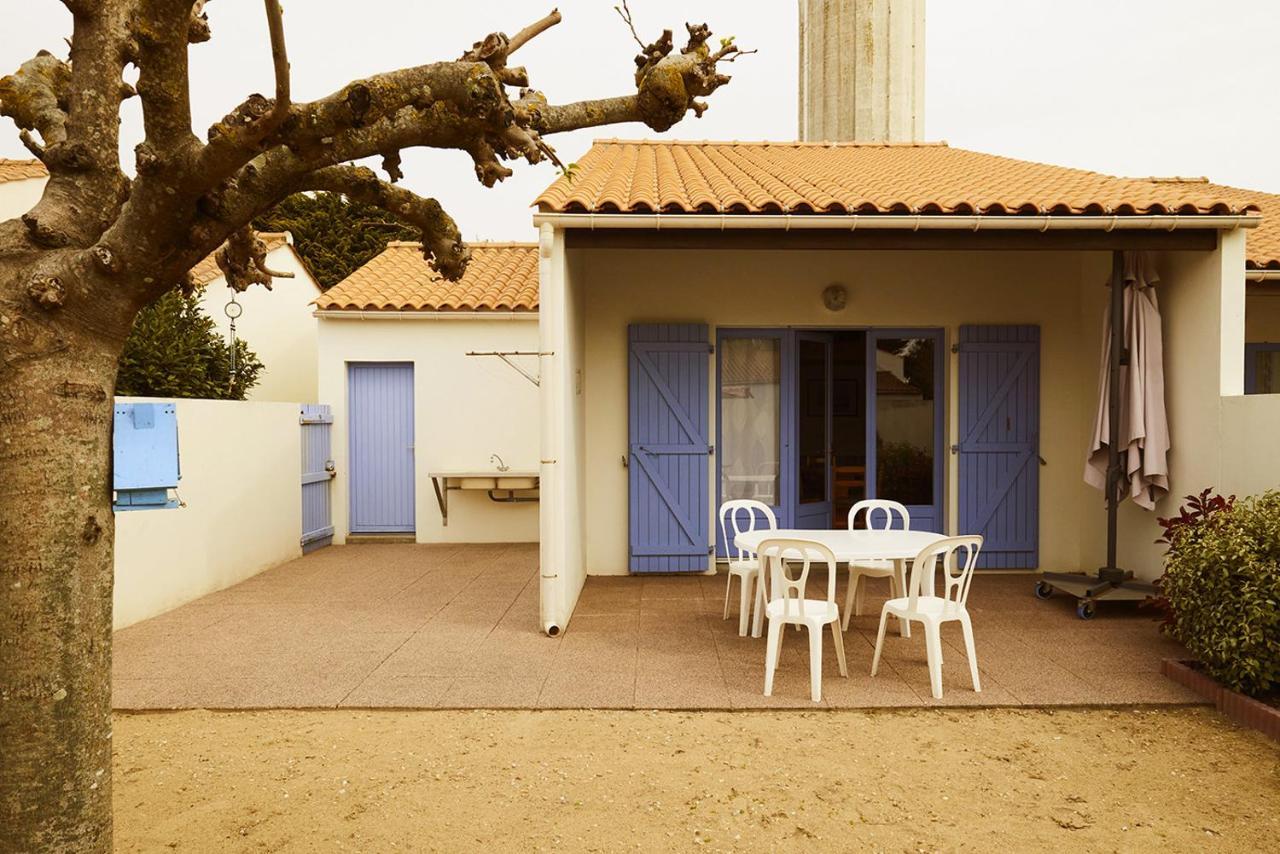 Вилла Une Accueillante Maison De Bord De Mer Сент-Илер-де-Рье Экстерьер фото